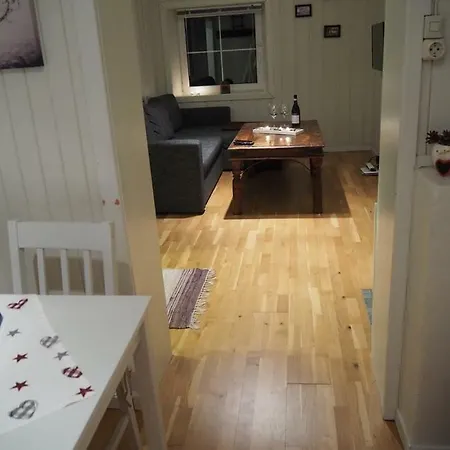 Between Ustaoset And Апартаменты